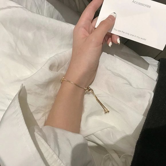 *NEW Yellow Gold Diamond Star Bracelet - Picture 2 of 12